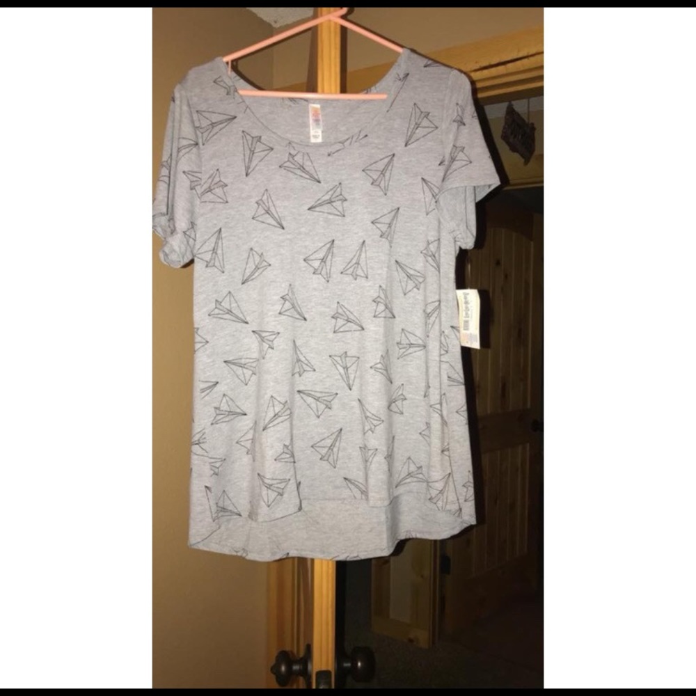 LulaRoe Classic T NWT